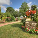 Hotel Armes De Champagne & 4*