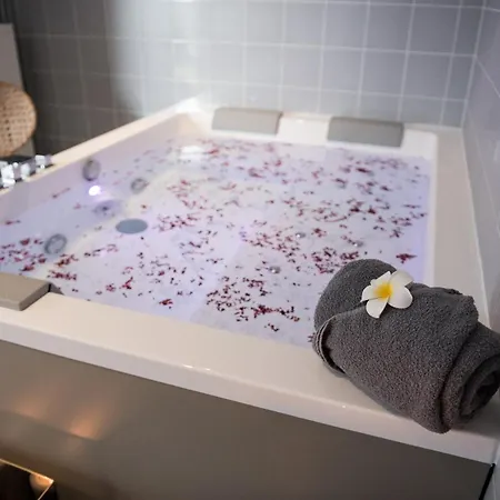 Armes De Champagne & Hotel Châlons-en-Champagne