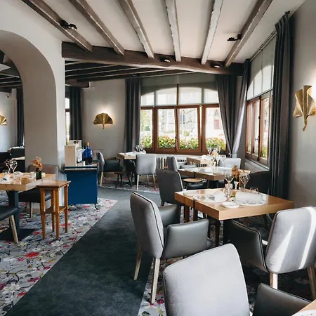 Armes De Champagne & Отель 4*