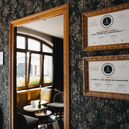 Armes De Champagne & 4*