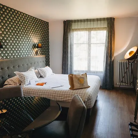 Armes De Champagne Hotel