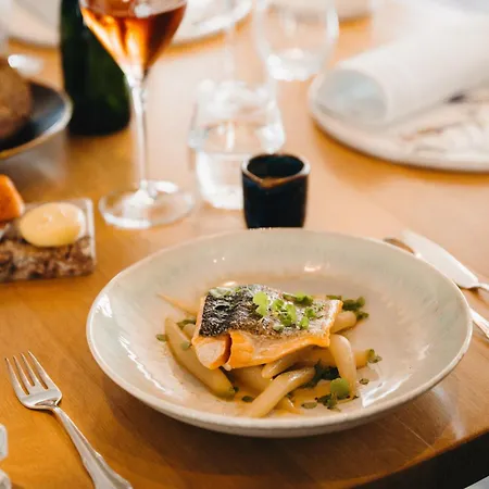 Hotel Armes De Champagne &