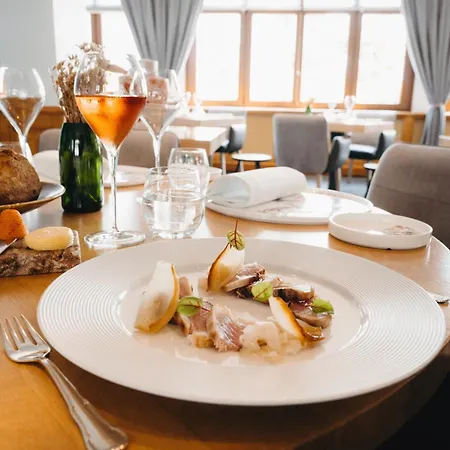 Hotel Armes De Champagne &