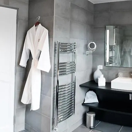 Armes De Champagne & Hotel