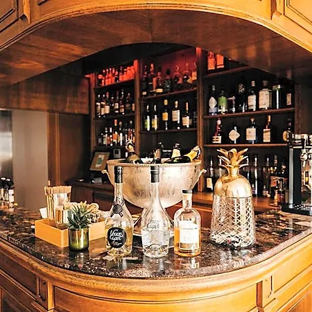 Hotel Armes De Champagne &