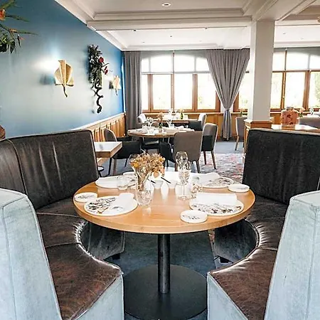 Ξενοδοχείο Armes De Champagne & 4*