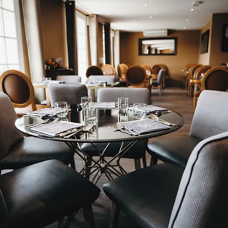 Armes De Champagne & Отель 4*