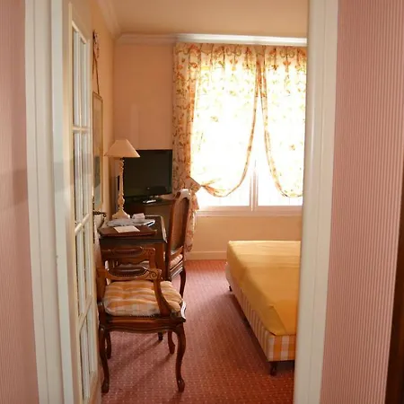 Armes De Champagne & 4* Chalons-en-Champagne