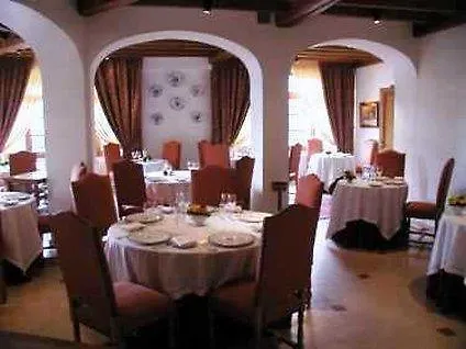 Hotel Armes De Champagne &