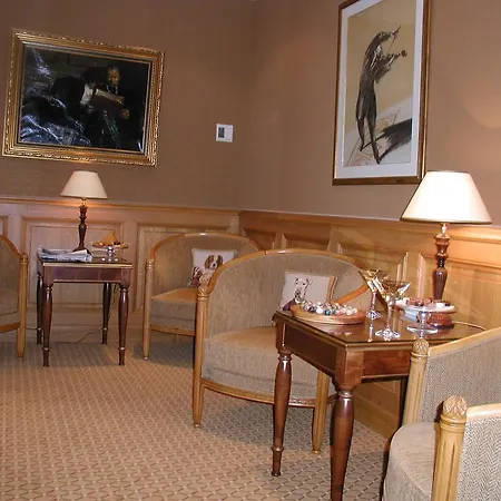 Hotel Armes De Champagne &