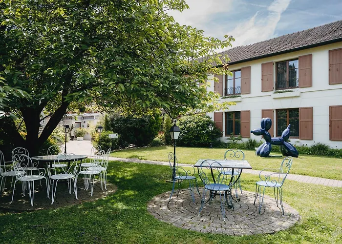 Armes De Champagne & Hotel 4*