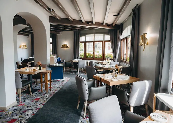 Armes De Champagne & Hotel 4*