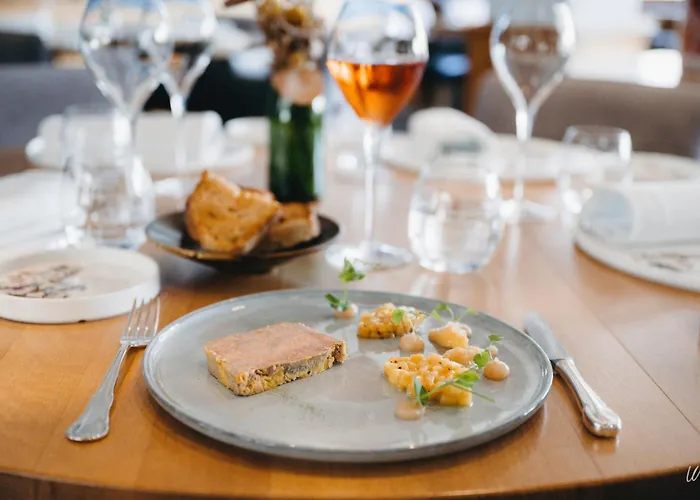 Armes De Champagne & 4*