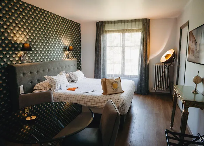 Armes De Champagne & Hotel